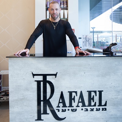 Rafael Teplove - Top Hair Stylist - רפאל טפלוב עמק זבולון 24, מרכז קייזר החדש, מודיעין 08-971-2292